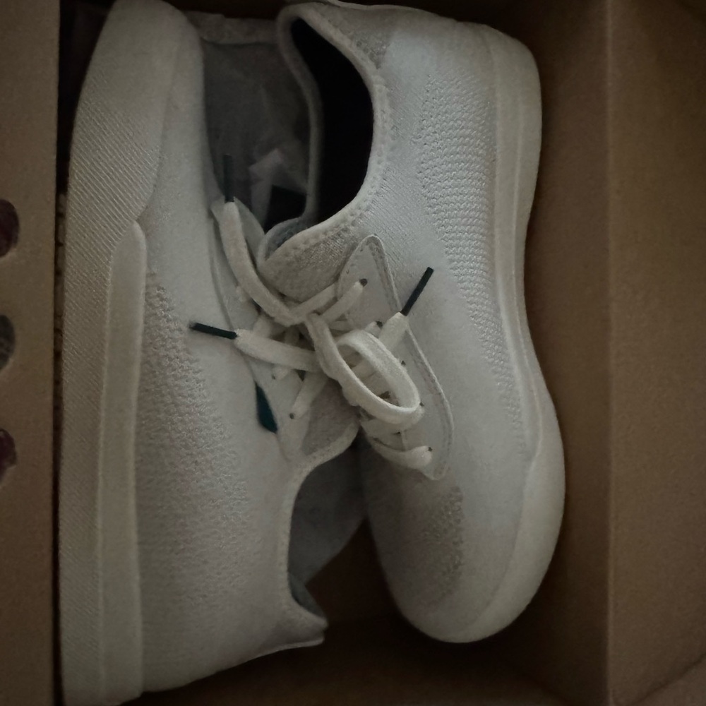 Vessi White Sneakers - Picture 5 of 7